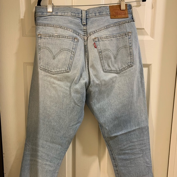 Levi’s 501 Straight Leg Jeans - Picture 2 of 3